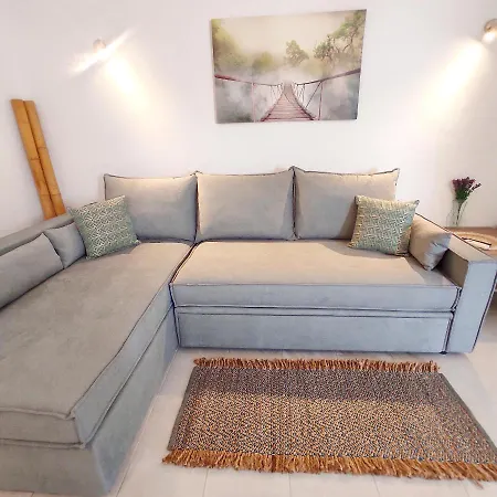 Apartment Avalon Cosy Ginger, 1 Bedroom With Shared Swimming Pool
